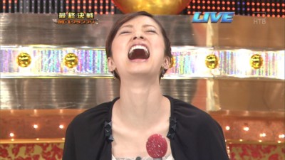 上戸彩　陽気に振る舞うもネット上「やせすぎ」と心配の声　M-1でMC