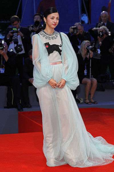 【2016年末特集】長澤まさみ、石原さとみ、ローラら華やかドレスアップ総まとめ！