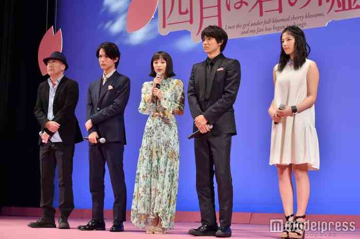 【2016年末特集】長澤まさみ、石原さとみ、ローラら華やかドレスアップ総まとめ！