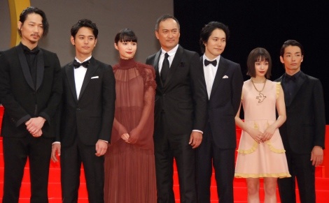 【2016年末特集】長澤まさみ、石原さとみ、ローラら華やかドレスアップ総まとめ！