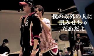 EXILE TAKAHIROの爽やかな笑みにドキッ 巨大“なぞかけ”ポスターが登場