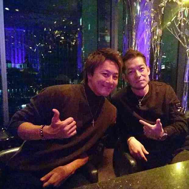 EXILE TAKAHIROの爽やかな笑みにドキッ 巨大“なぞかけ”ポスターが登場