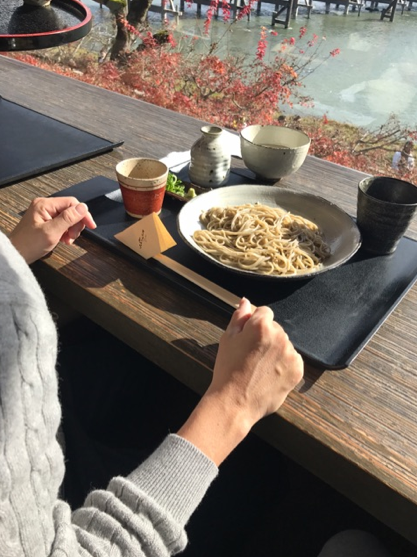 小林麻央さん「主人に感謝です」１か月ぶりに夫・海老蔵と再会！２ショットを掲載