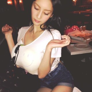 自分の中で好感度が下がった芸能人の名前とそのきっかけ