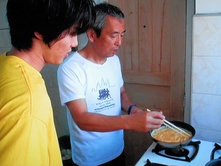 野村周平、サンタで「配達」姿が話題「かっこいい」「うちに来てください」
