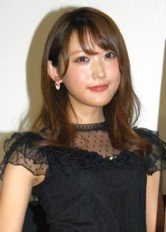 艶肌メイクのコスメ