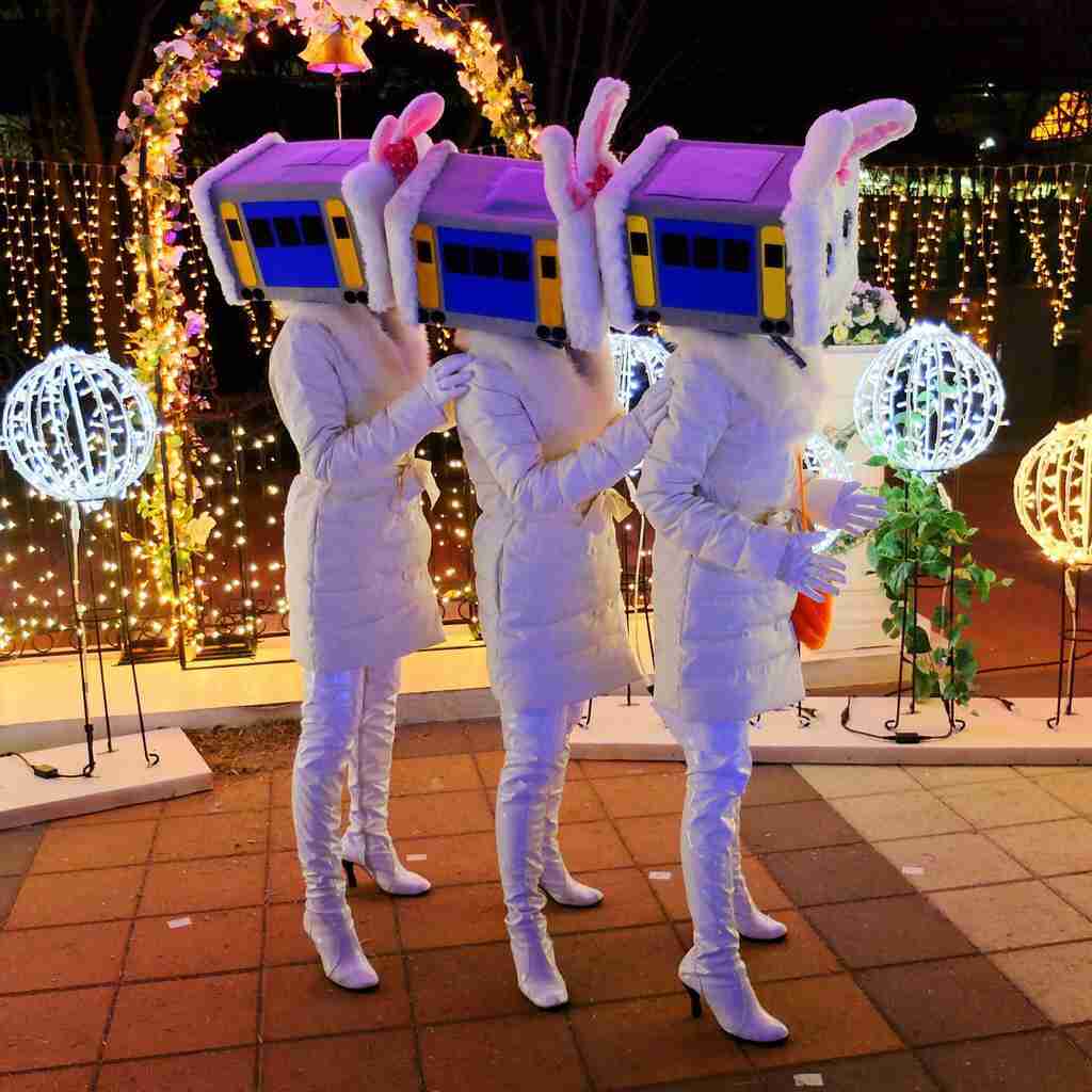 ローカルキャラクターを貼ろう