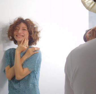 後藤真希、1歳の愛娘とのペアルックの写真を公開。「癒される」「可愛いすぎる」