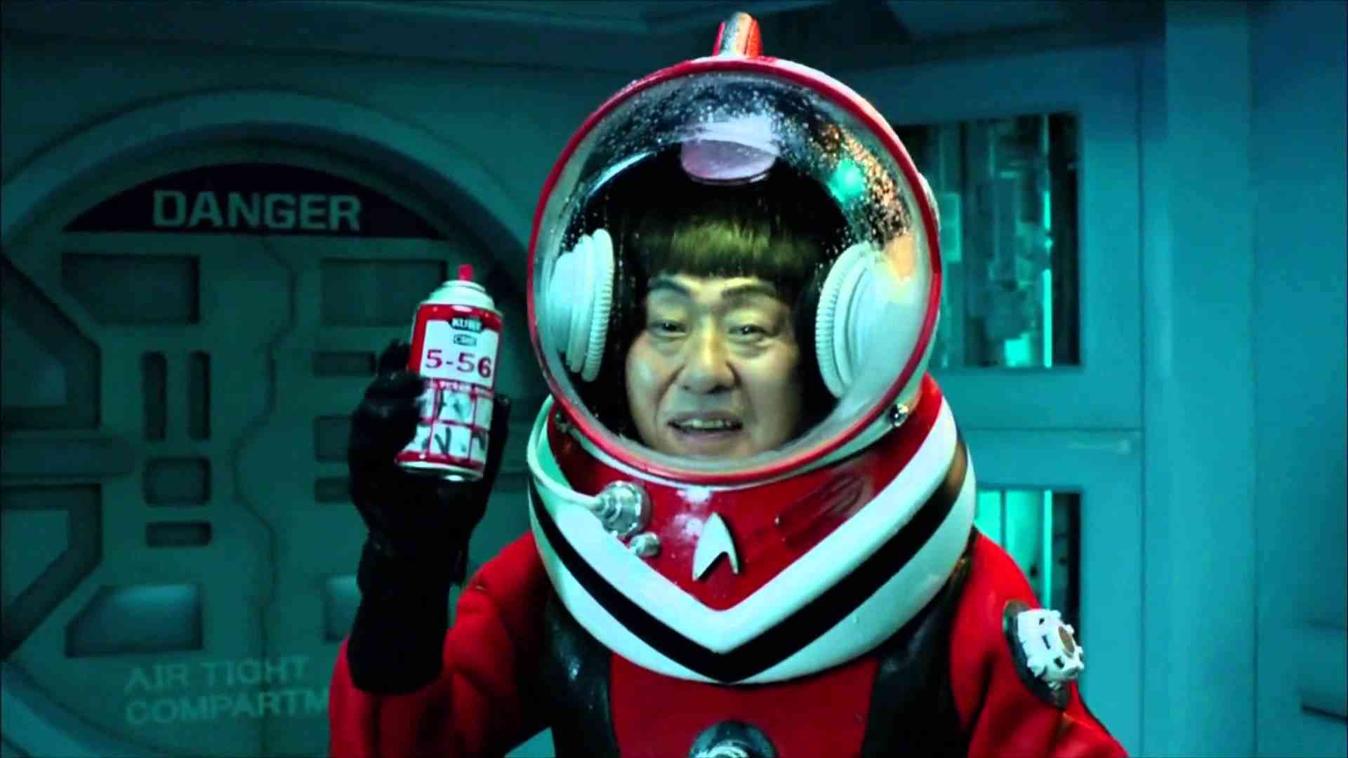 いろんなコラボ商品を貼ろう
