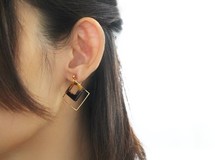 ピアスのデザイン