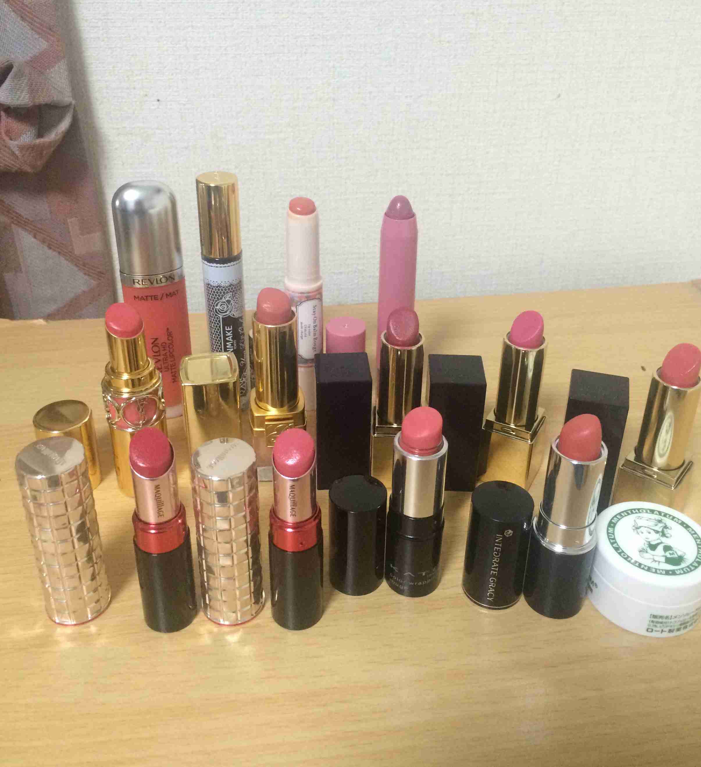 持ってるリップ見せてください☆