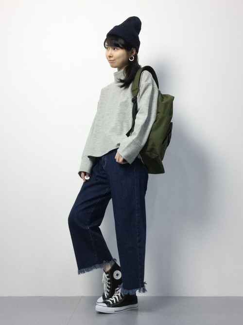 リュックコーデ教えてください