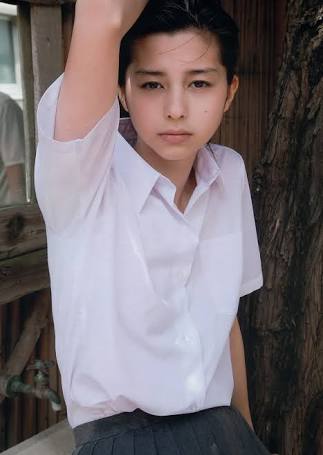 中条あやみ、東出昌大と“激似すぎ”の声「兄妹かと思った」