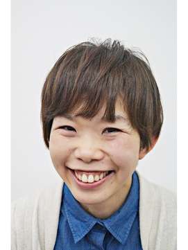 頬骨が高くて悩んでる人