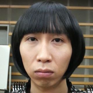 頬骨が高くて悩んでる人