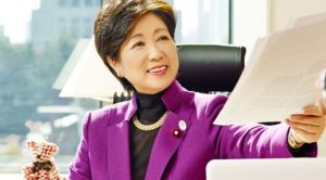 小池百合子知事、就任後は洋服1着も買えず…SP警護で「ウロウロできない」