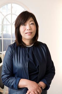 お金持ちオーラのあるファッション・ヘアメイク