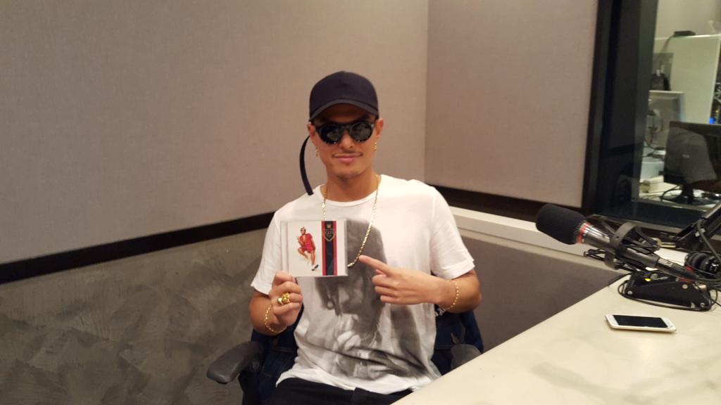 三代目JSB小林直己、サプライズバースデーに照れ笑い「全然気づかなかった」