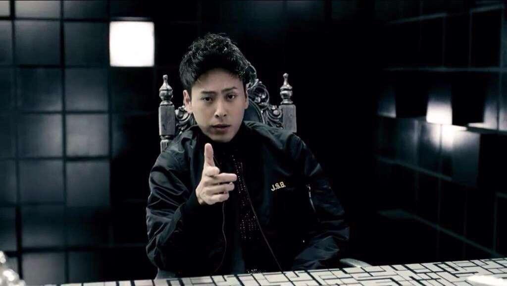 三代目JSB小林直己、サプライズバースデーに照れ笑い「全然気づかなかった」