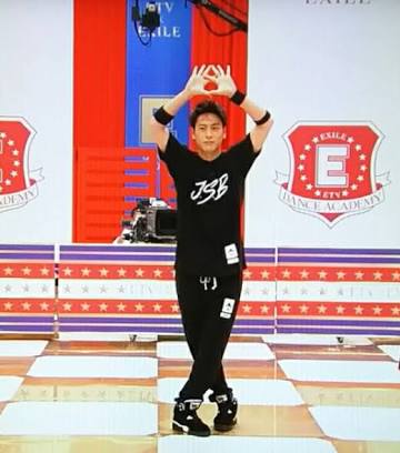 三代目JSB小林直己、サプライズバースデーに照れ笑い「全然気づかなかった」