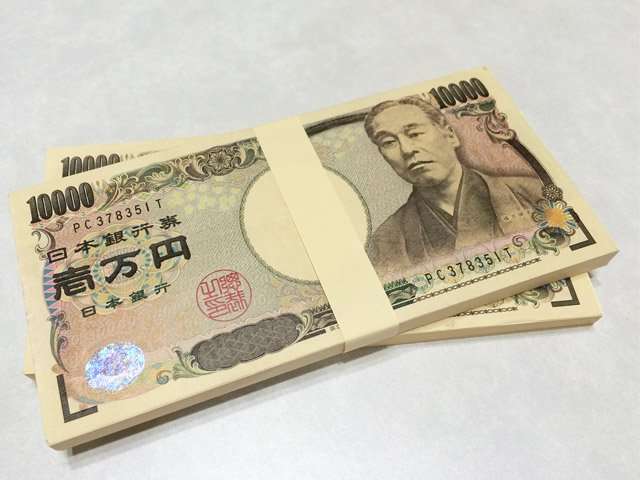 今日誕生日です。誰かプレゼント画像下さい
