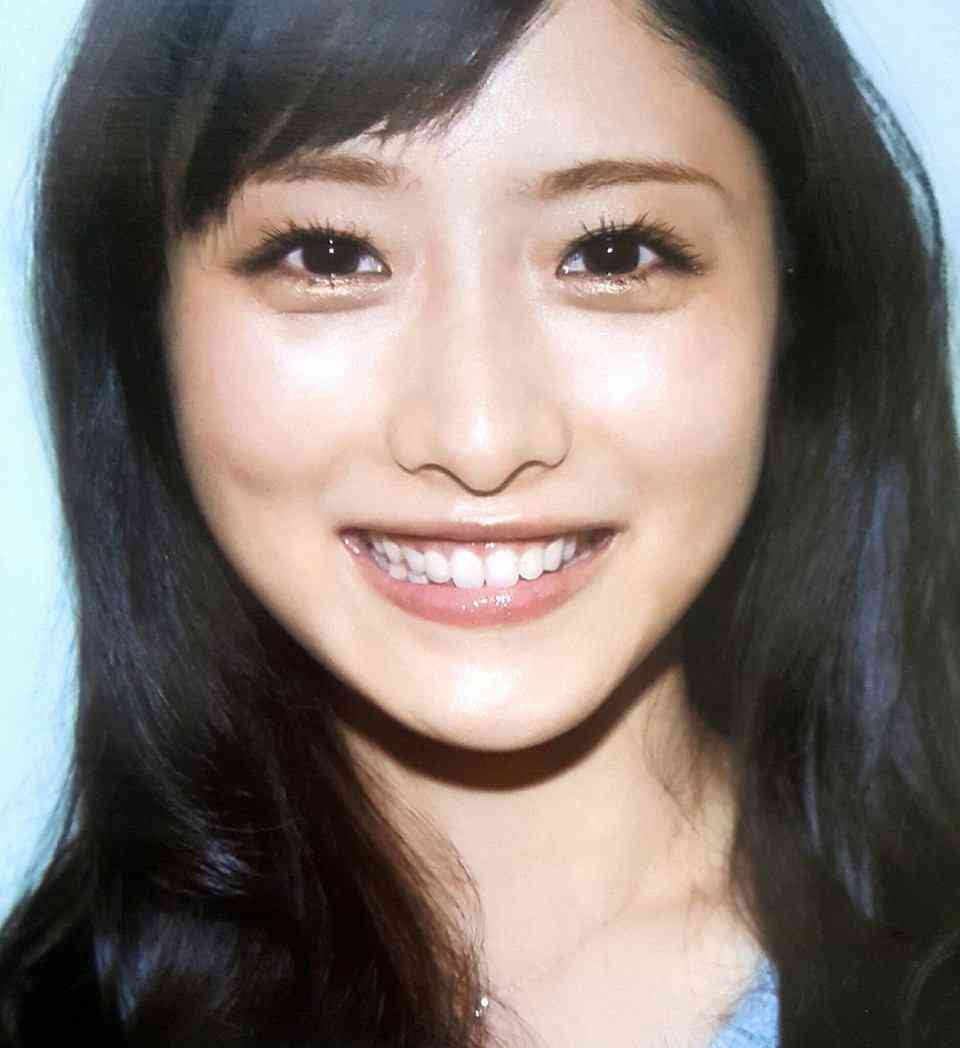 石原さとみ、2年連続“なりたい顔”1位に選出