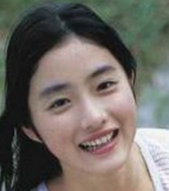 石原さとみ、2年連続“なりたい顔”1位に選出