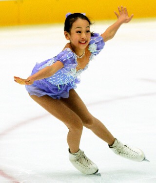 浅田真央、現役続行の意志　全日本、自己最低の12位