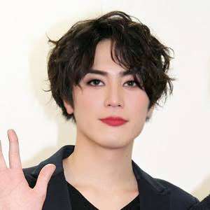 芸能人を勝手にメイク！