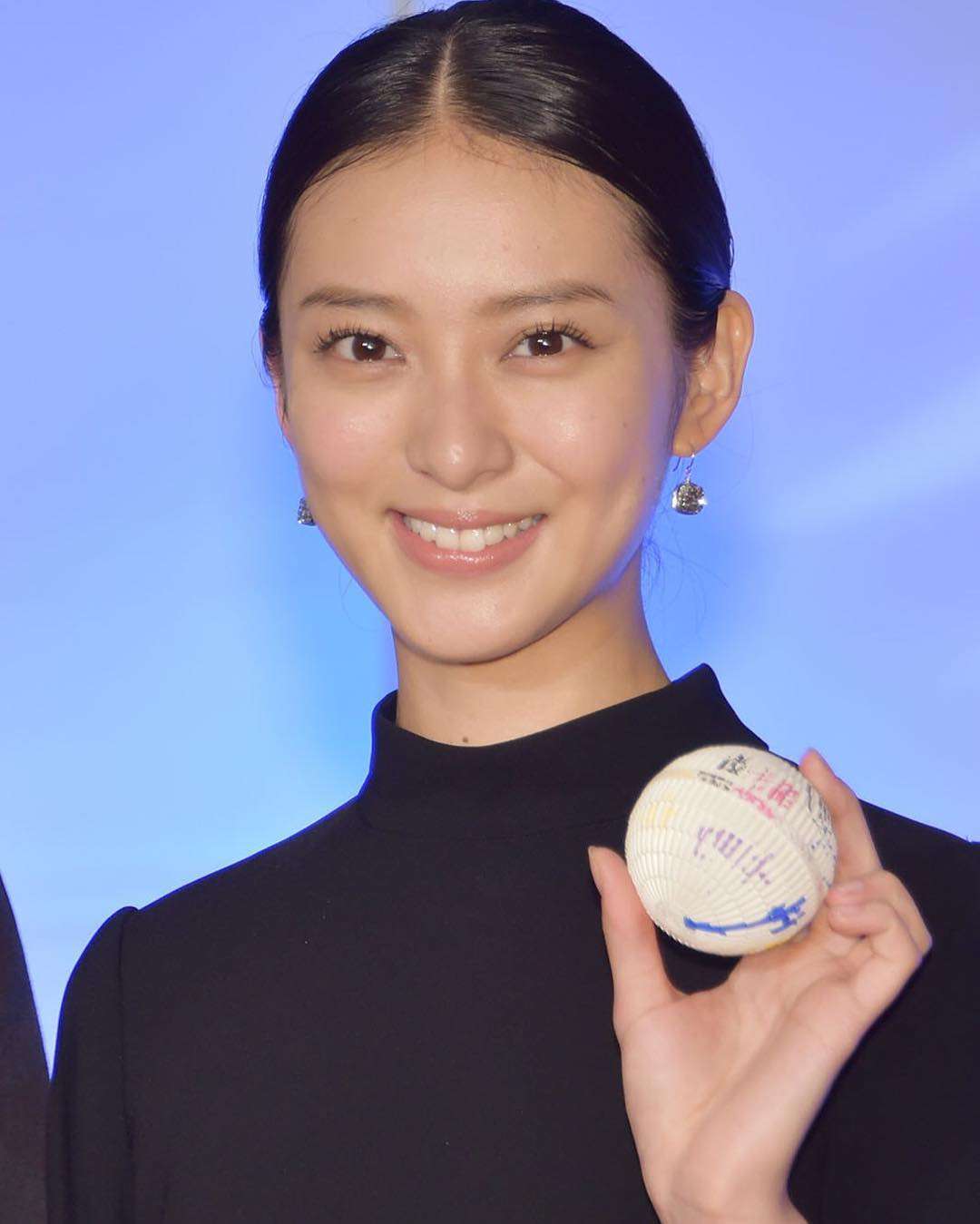 芸能人を勝手にメイク！