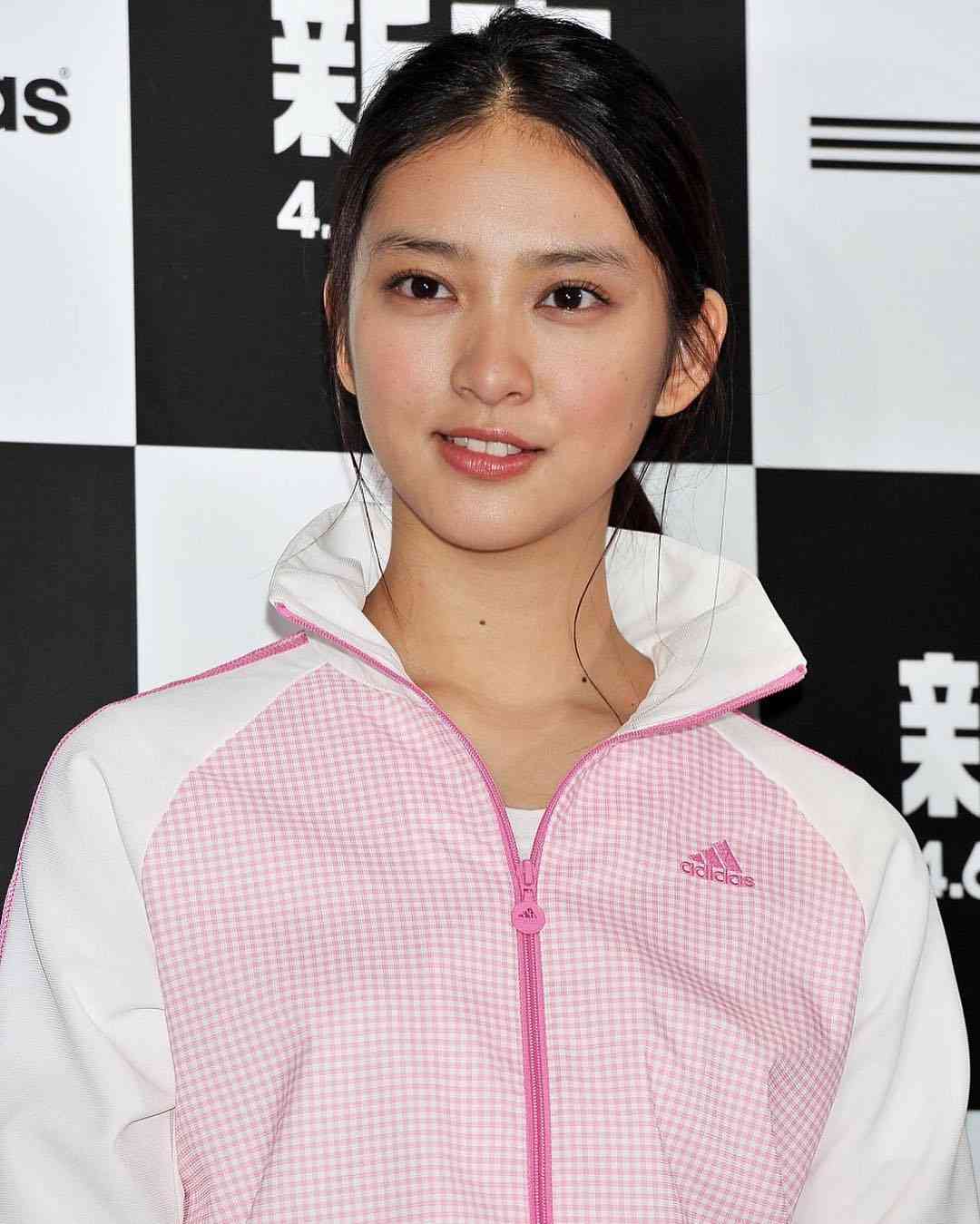 芸能人を勝手にメイク！