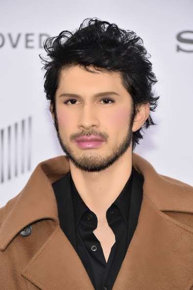 芸能人を勝手にメイク！