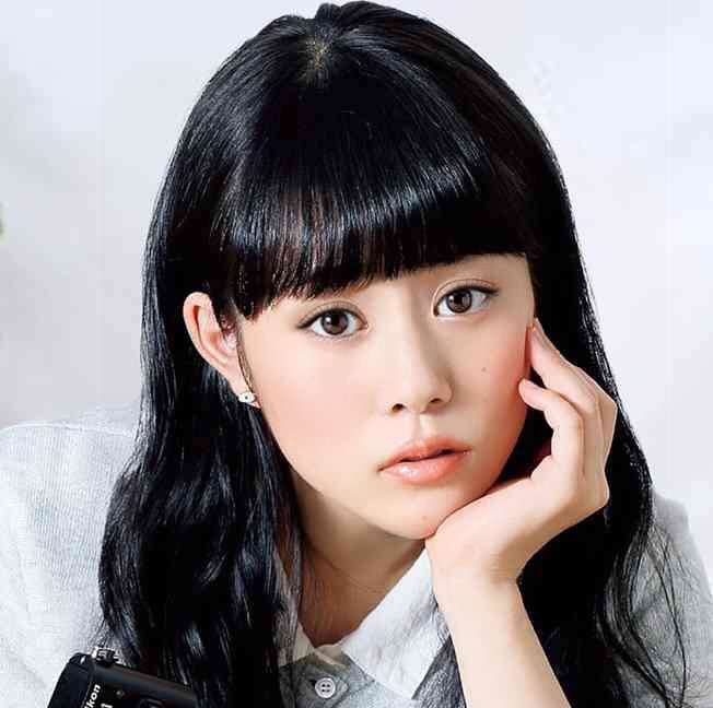 芸能人を勝手にメイク！