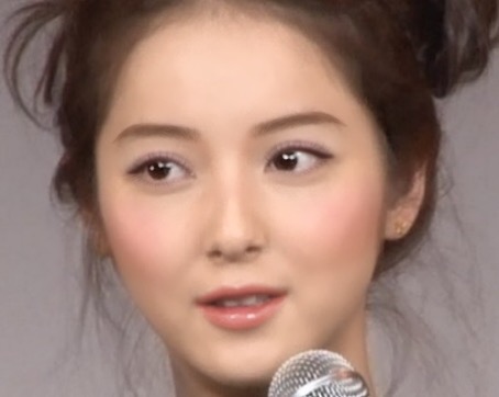 芸能人を勝手にメイク！