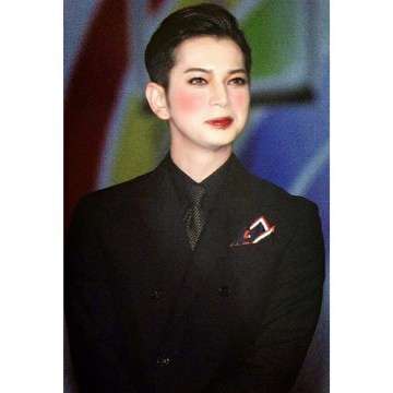 芸能人を勝手にメイク！