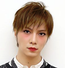 芸能人を勝手にメイク！