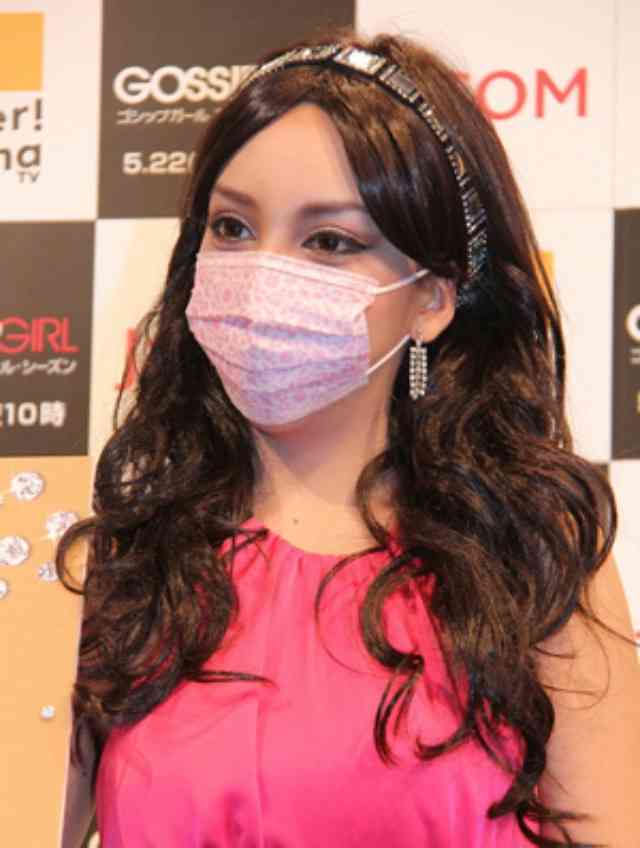 ざわちん「逃げ恥」新垣結衣に変身「ガッキーもメイクで作れるのか」驚きの声