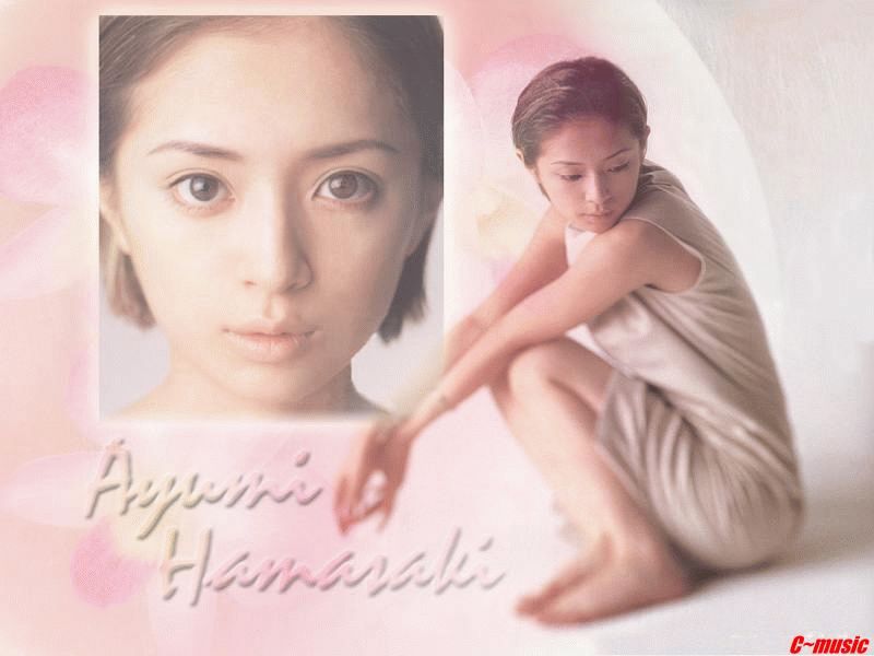 浜崎あゆみ、肩出し＆ボディライン強調ワンピ姿披露で「細っ」「どんどん痩せてる？」