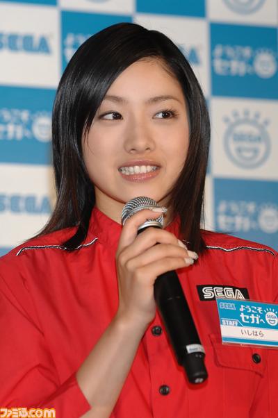 男性人気に加えて女性人気も獲得し始めた石原さとみ