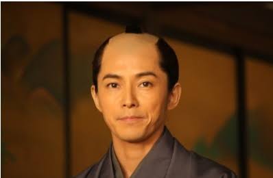 芸能人に髪型の変更を提案してみるトピ