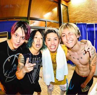 ONE OK ROCK好きな方