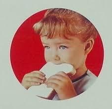 食べてる女の子の画像