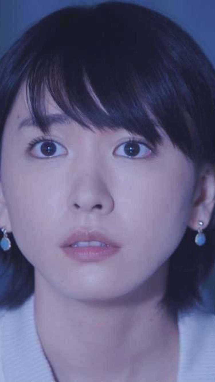平行二重の目ってそんなにいいですか?