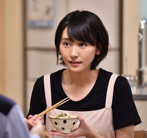 平行二重の目ってそんなにいいですか?