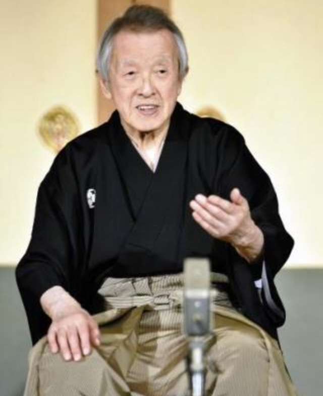 桂歌丸、肺炎で入院 14日の定期検診で判明