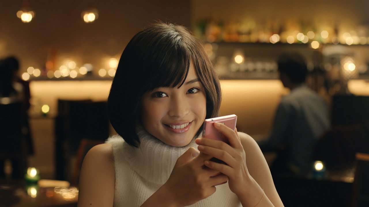 “オトナな広瀬すず”に「美人すぎる」「女神」と絶賛の声