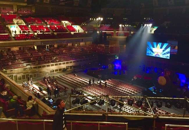 SMAP・KAT-TUNの穴埋めで疲れの限界？嵐のコンサートに不満の声