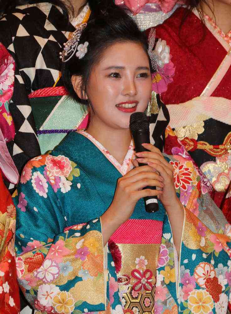 兒玉遥や松井珠理奈　AKB48新成人32人、NMB木下百花は“国鉄制服”
