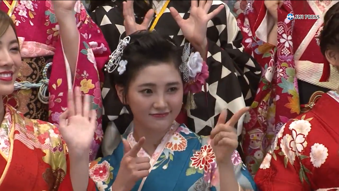 兒玉遥や松井珠理奈　AKB48新成人32人、NMB木下百花は“国鉄制服”