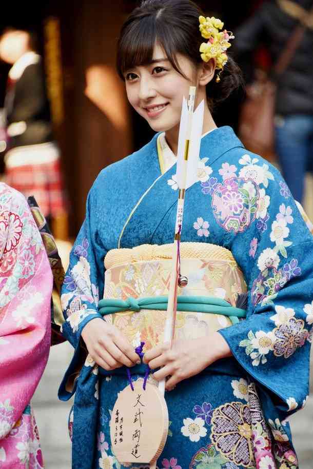 兒玉遥や松井珠理奈　AKB48新成人32人、NMB木下百花は“国鉄制服”